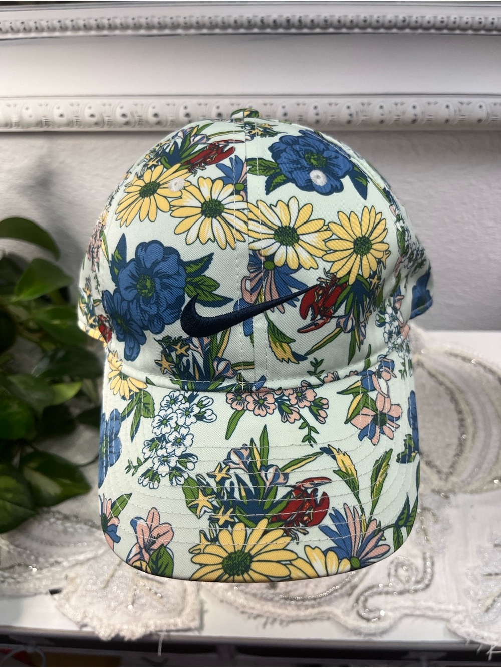 NWOT Nike Heritage86 Dri-FIT Floral Golf Hat Adjustable Baseball Cap Lobster